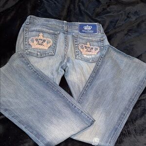 Victoria Beckham Blue Embroidered Crown Pocket Jeans🍀
